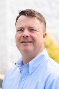 Headshot of Bradley Graham