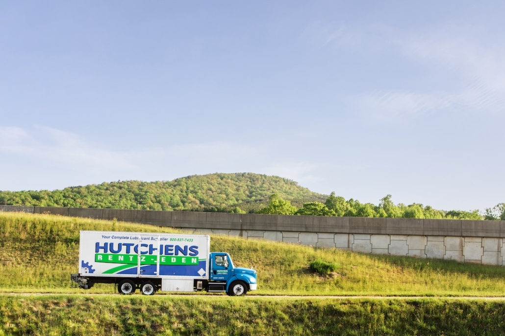 Hutchens Rentz-Eden DEF truck on the road to a delivery.